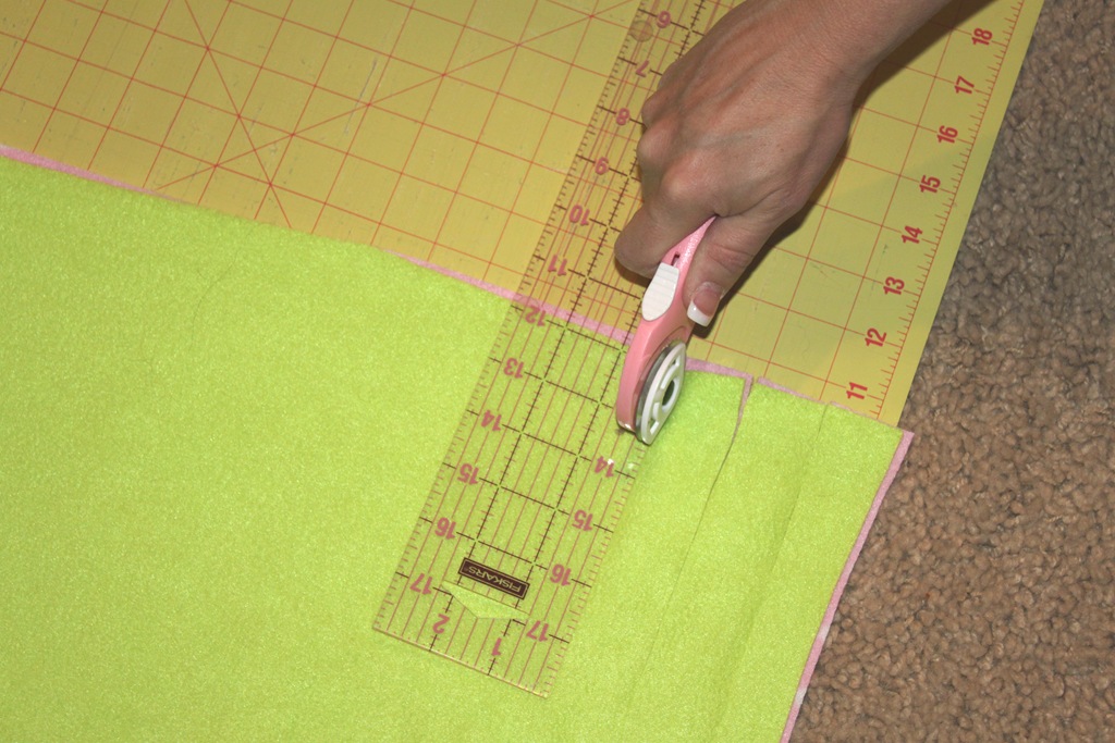 Show Me Sewing: Tied Fleece Blanket Kit Tutorial