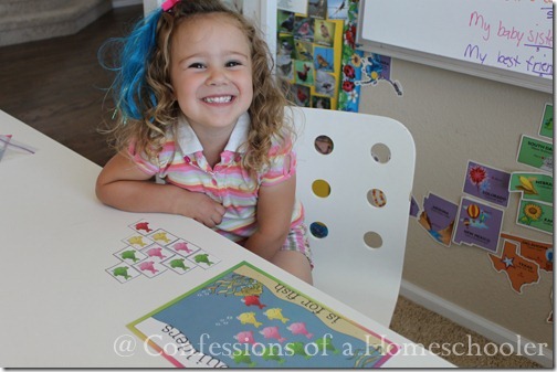 Teeny Tot preschool fish building activity