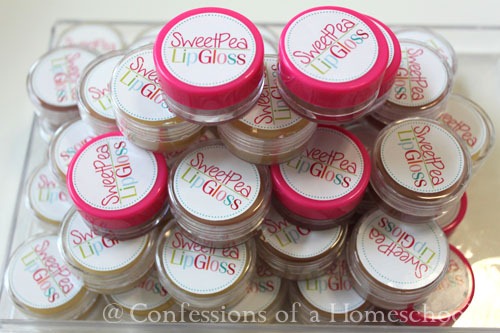 Homemade Glossy Lip Balm Recipe