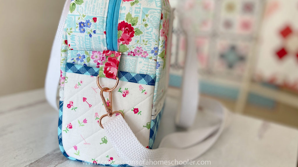 Quilty Weekend Zipper Tote